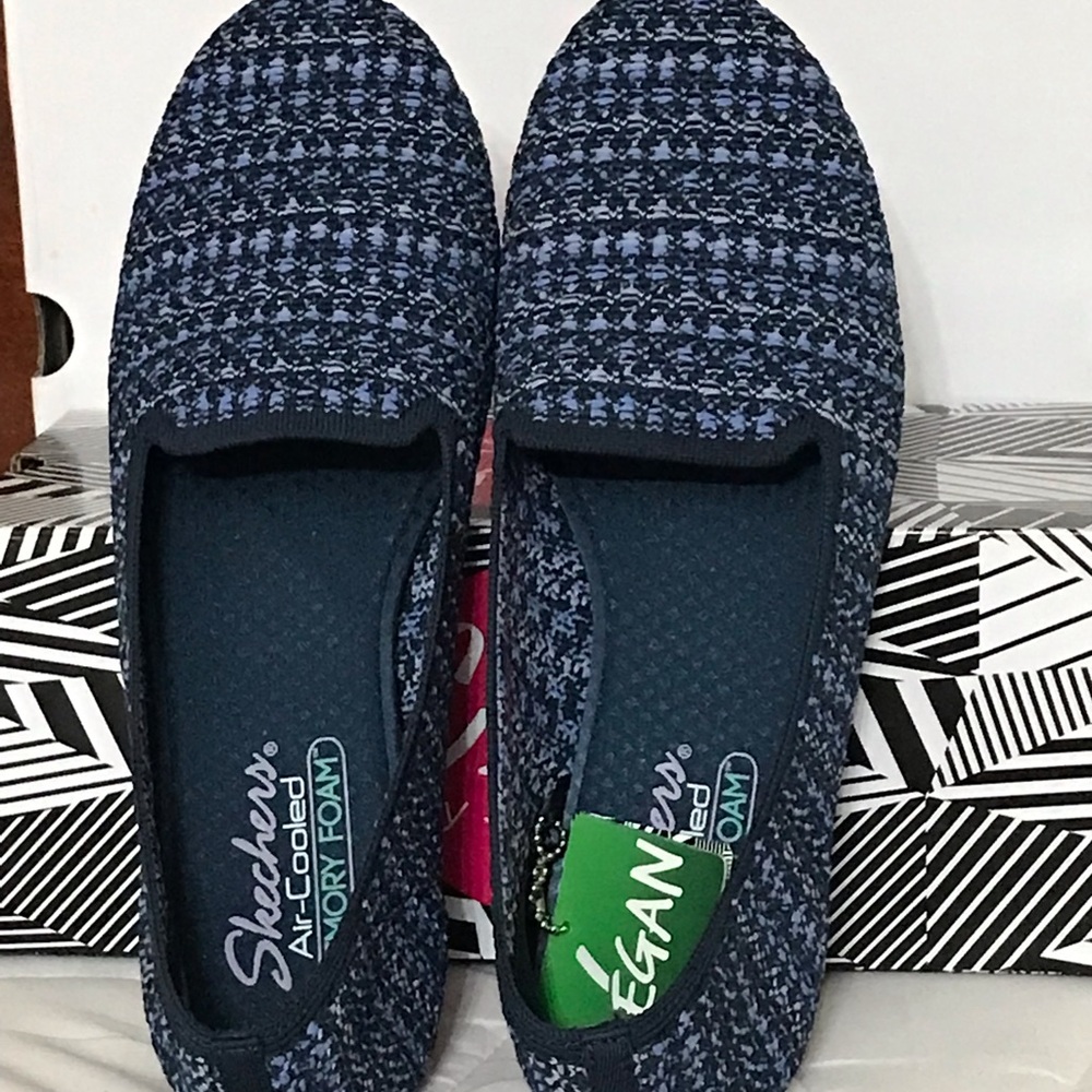 Skechers Blue Patterned Flats